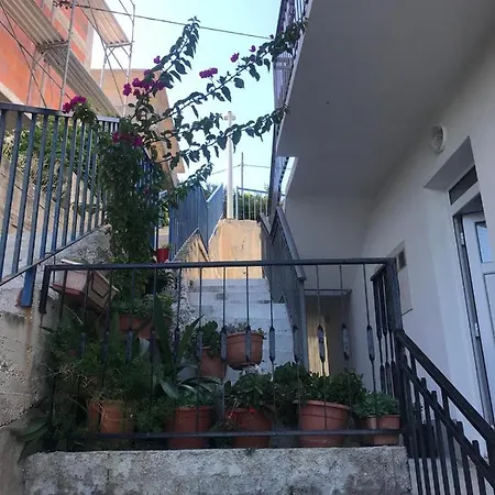 Marin, A4 Apartment Dugi Rat